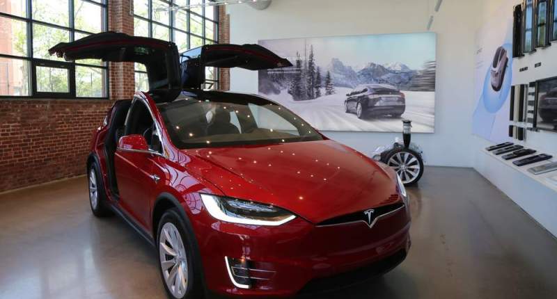 Imagem da matéria: Gigante do Varejo Europeu Vende Carro da Tesla por Bitcoin