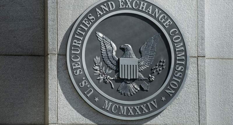 Imagem da matéria: SEC aplica multa em exchange descentralizada de criptomoedas por operar sem licença