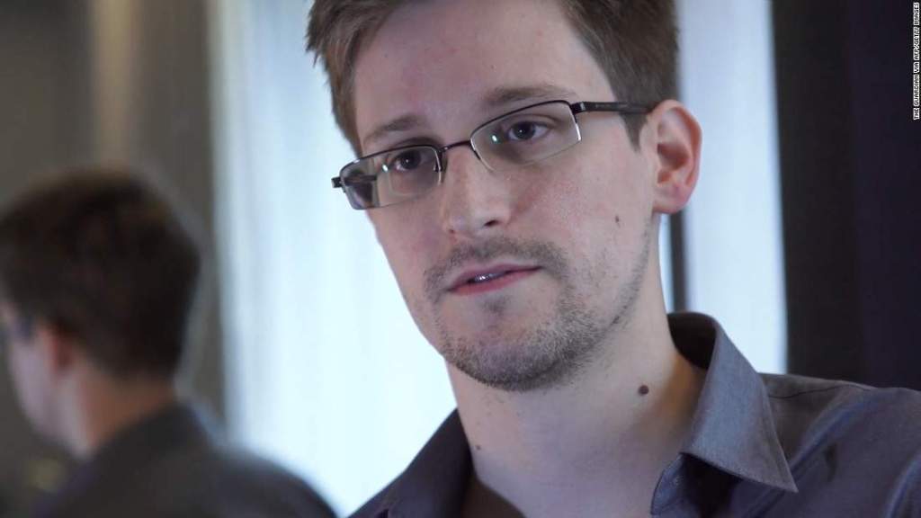 "Falta de privacidade ameaça o Bitcoin", diz Edward Snowden