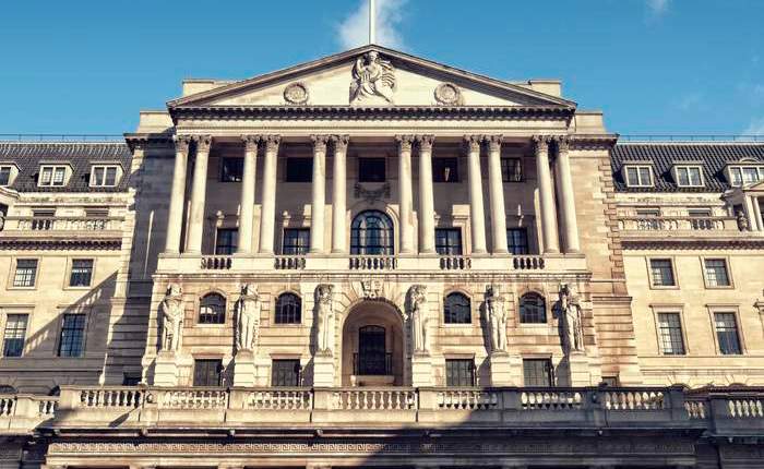 Imagem da matéria: Banco da Inglaterra imprime 150 bilhões de Libras para alavancar economia