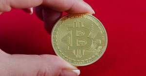 Imagem da matéria: Bitcoin Começa a Semana Abaixo dos US$ 8.000; R$ 26.000 no Brasil