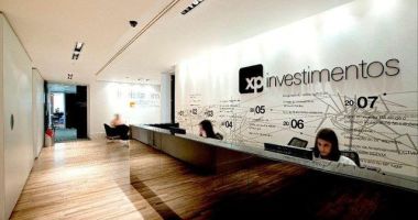 Imagem da matéria: XP Investimentos, que estreou com alta de 27% na Nasdaq, é a mais nova associada da Febraban