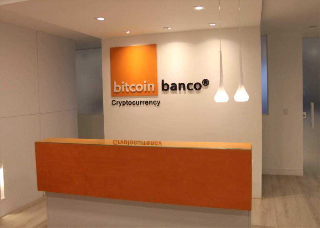 Imagem da matéria: Sob pena de multa, Justiça dá 24 horas para Bitcoin Banco liberar saque de cliente