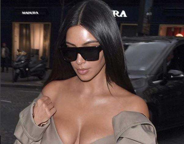 Imagem da matéria: Kim Kardashian ganha primeiro Bitcoin e 'mostra' criptomoeda para seguidores no Instagram
