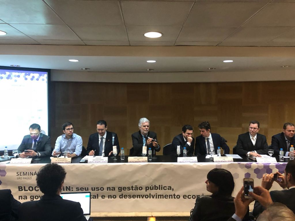 Imagem da matéria: Câmara dos Deputados faz evento para discutir regulação do blockchain no Brasil