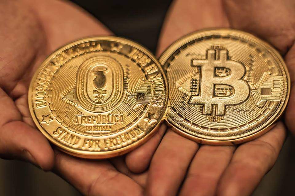 Imagem da matéria: Empresário brasileiro cria moeda 'gigante' de Bitcoin