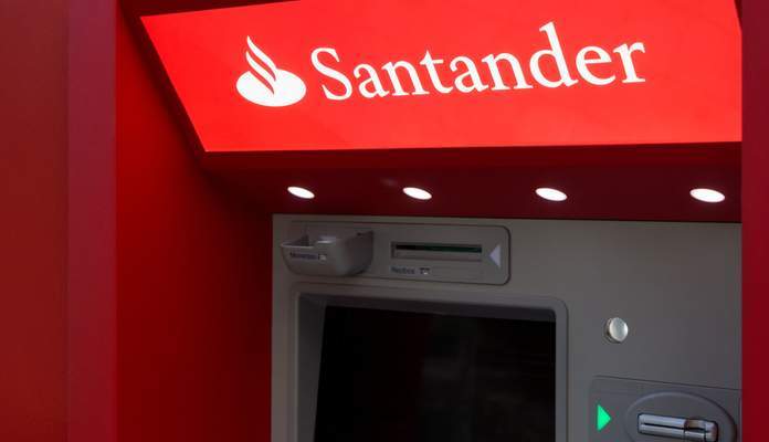 Imagem da matéria: Santander lança serviço de envio de dinheiro que usa blockchain apenas para marketing
