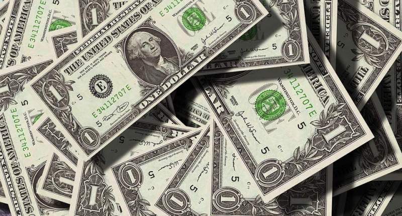 Imagem da matéria: Dólar ultrapassa R$ 4,20 e fecha no maior valor desde criação do real