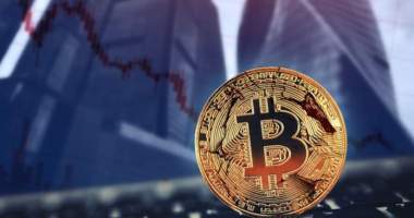 Imagem da matéria: Analista da Bloomberg vê Bitcoin cair até US$ 1.500