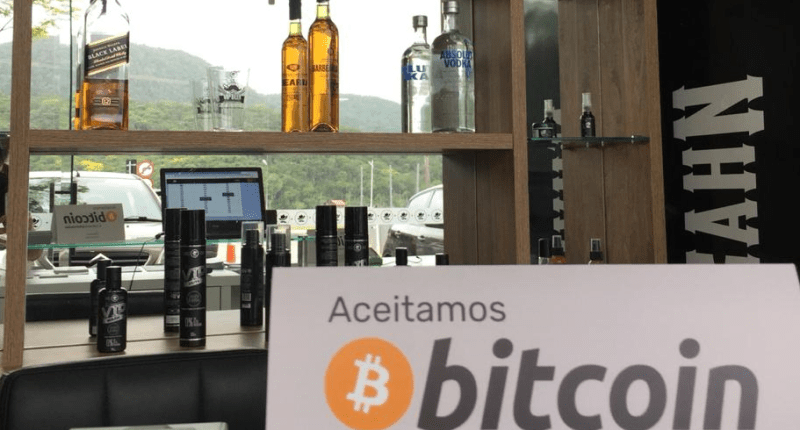 Imagem da matéria: Bitcoin e Criptomoedas são aceitos em mais de 20 lojas em shopping de Florianópolis