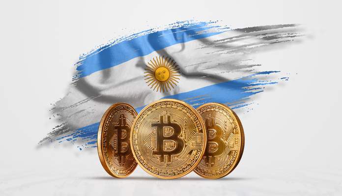 Imagem da matéria: “Argentinos já usam bitcoin como fuga da própria moeda”, diz professor de economia internacional