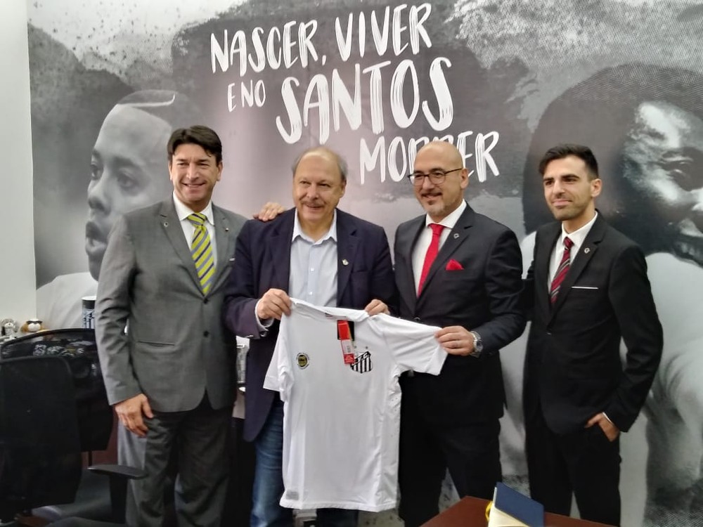 Imagem da matéria: MP acusa responsável por criptomoeda do Santos de crime de pirâmide financeira