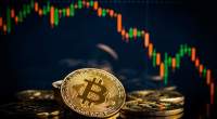 Imagem da matéria: Bitcoin cai 7% após pressão da Receita Federal dos EUA em usuários de criptomoedas
