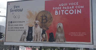 Imagem da matéria: Pet Shop do Espírito Santo que aceita bitcoin faz anúncio em outdoor