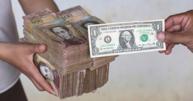 Imagem da matéria: Salário mínimo na Venezuela vale menos de R$ 10