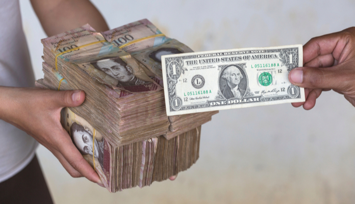 Imagem da matéria: Salário mínimo na Venezuela vale menos de R$ 10