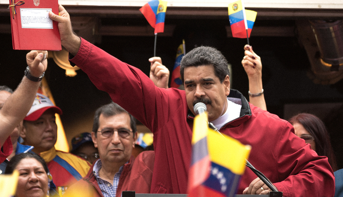 Imagem da matéria: Governo da Venezuela distribui bônus com criptomoeda nacional Petro para servidores públicos