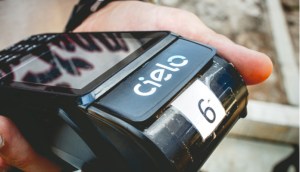 Imagem da matéria: Por que o Cade ameaçou multar a Cielo em R$ 500 mil por dia se ela continuasse no WhatsApp Pay