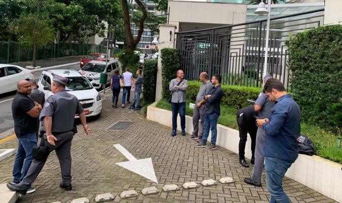 Imagem da matéria: Investidores da Atlas Quantum tentam entrar à força na casa de Rodrigo Marques