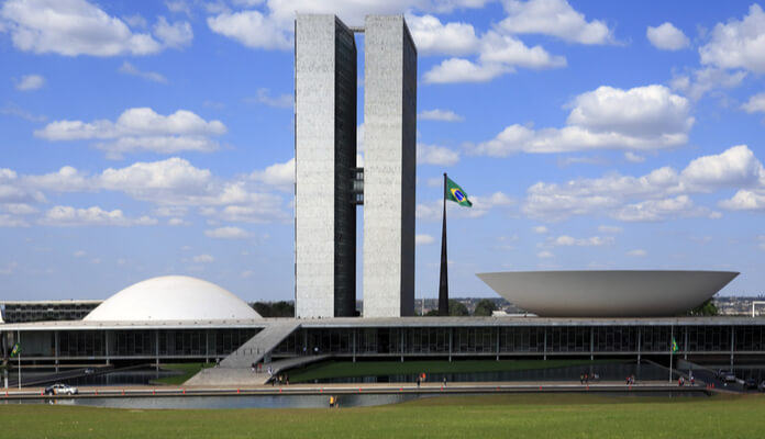 Imagem da matéria: TV Senado analisa projeto que quer regulamentar mercado de criptomoedas no Brasil