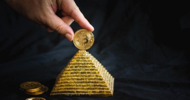 Imagem da matéria: Consultoria Bitcoin promete rendimento fixo de 10% ao mês e segue padrão de pirâmide financeira