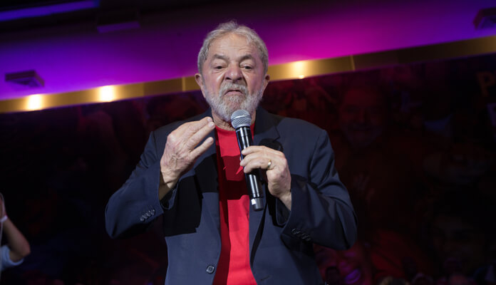 Imagem da matéria: "Sou a favor de imprimir moeda, não tem risco de inflação", diz ex-presidente Lula no Twitter