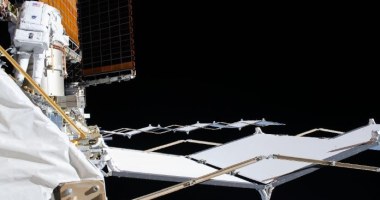 Imagem da matéria: Astronauta recebe bitcoin enviado via satélite para o espaço