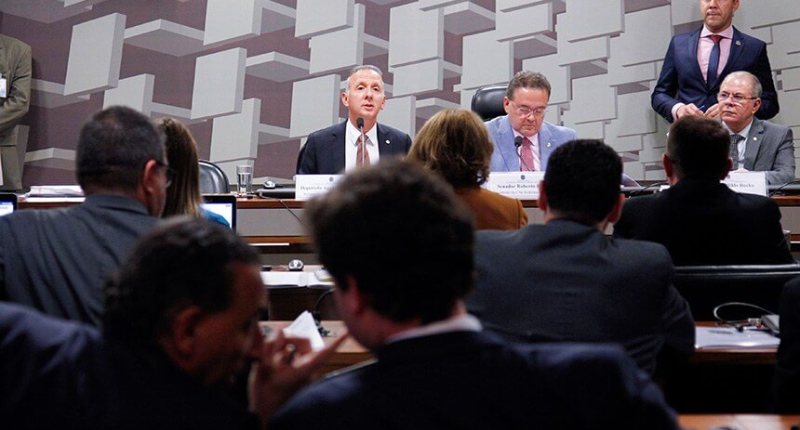 Imagem da matéria: Especialistas serão ouvidos na segunda-feira em comissão da reforma tributária