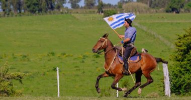 Imagem da matéria: Uruguai vira destino de argentinos que querem pagar menos impostos