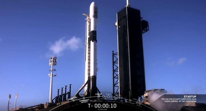 Imagem da matéria: SpaceX lança novos satélites para o espaço em missão de levar internet ao mundo todo