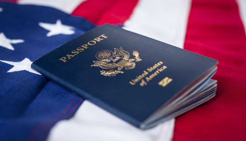 Imagem da matéria: Bitcoin será aceito como pagamento para emissão de passaporte nos EUA