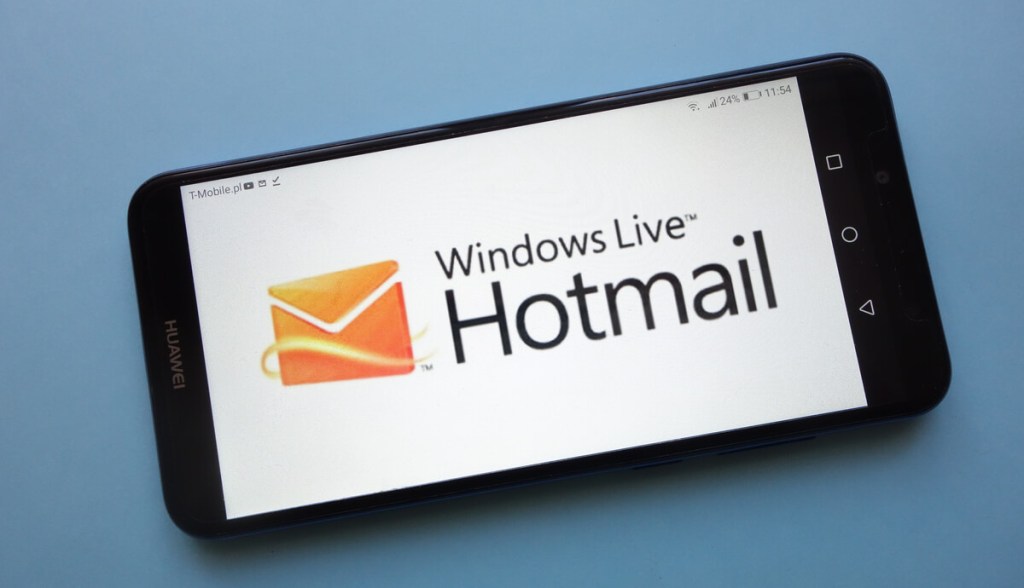 Imagem da matéria: Usuários do Hotmail vivem dia glória após queda do Google