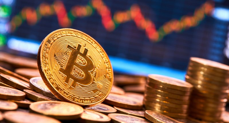 Imagem da matéria: Bitcoin renova máxima histórica ao superar US$ 28.500