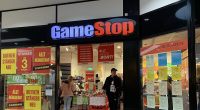 Imagem da matéria: Memecoin Solana da GameStop despenca 70% — mas ainda não morreu