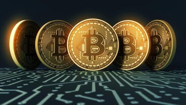 Imagem da matéria: 3 motivos para investir no bitcoin em 2021 – e ter a chance de ver o dinheiro investido valorizar 400%