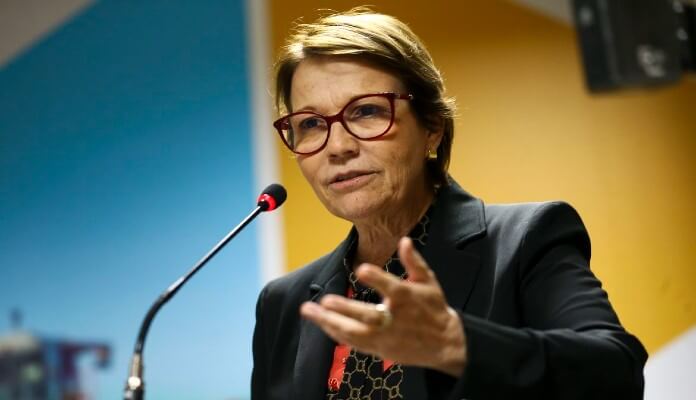 Imagem da matéria: No Fórum Econômico Mundial, ministra brasileira destaca uso de blockchain no campo