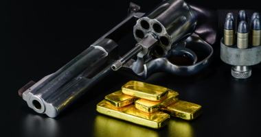 Imagem da matéria: Homem tenta roubar Bitcoin em corretora na Polônia, mas só consegue levar R$ 600 mil em ouro