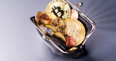 Imagem da matéria: R$ 3,6 bilhões em bitcoin são retirados da Coinbase em apenas uma hora