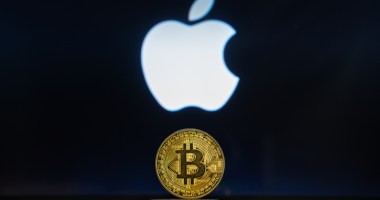 Imagem da matéria: Apple bane app por permitir pagamentos de Bitcoin e é criticada no Twitter