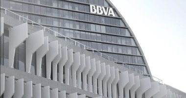 Imagem da matéria: Banco BBVA começa a aceitar negociação com bitcoin na Suíça