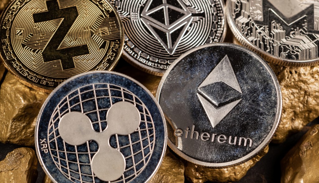 Imagem da matéria: Ethereum (ETH) e altcoins operam em alta nesta terça; Bitcoin (BTC) cai