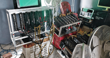 Imagem da matéria: Minerador caseiro de criptomoedas morre após tomar choque das máquinas