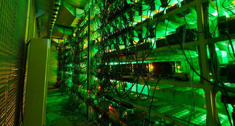 Imagem da matéria: Binance Pool vai parar de minerar moeda do falso inventor do Bitcoin