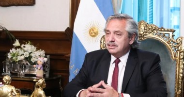 Imagem da matéria: "Criptomoedas podem ajudar no controle da inflação", diz presidente da Argentina