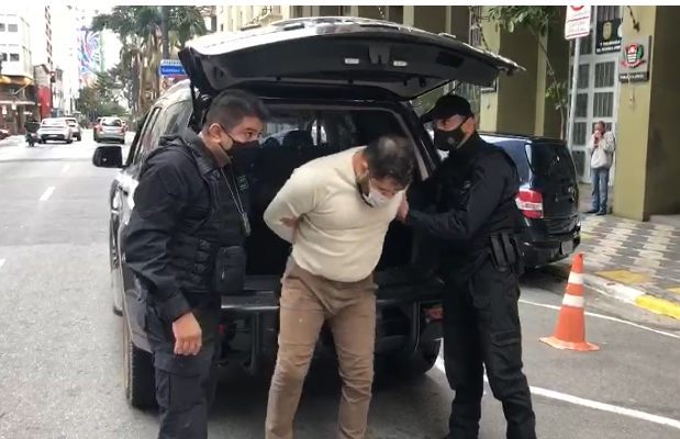 Imagem da matéria: Vídeo: Polícia captura acusado de aplicar golpe de R$ 60 milhões com pirâmide financeira