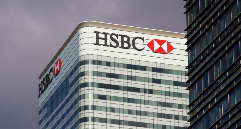 Imagem da matéria: Após Santander, banco HSBC do Reino Unido suspende depósitos por cartão de crédito para Binance