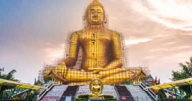Imagem da matéria: Templo budista lança criptomoeda e governo da Tailândia diz que pode ser golpe
