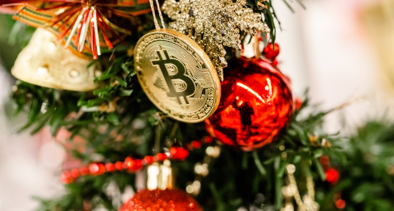 Imagem da matéria: O que dar de presente neste Natal para alguém que ama Bitcoin e criptomoedas?