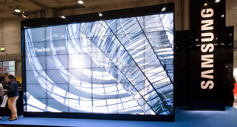 Imagem da matéria: Próxima linha de TVs da Samsung terá marketplace para negociar NFTs