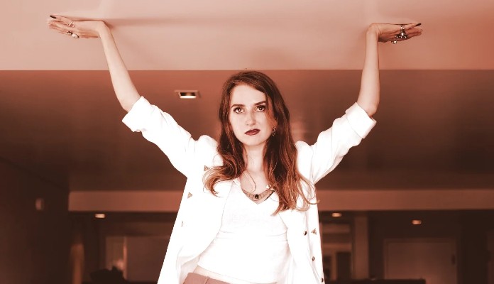 Imagem da matéria: Rapper presa por envolvimento no hack da Bitfinex é liberada; marido segue preso